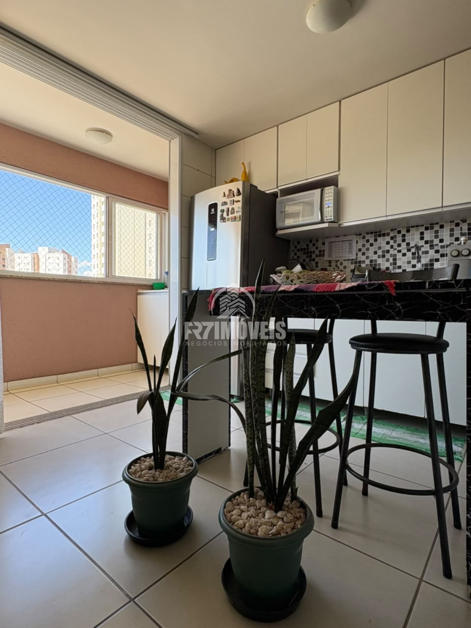 APARTAMENTO NO CONDOMINIO PORTAL DOS MARES - GOIÂNIA/GO