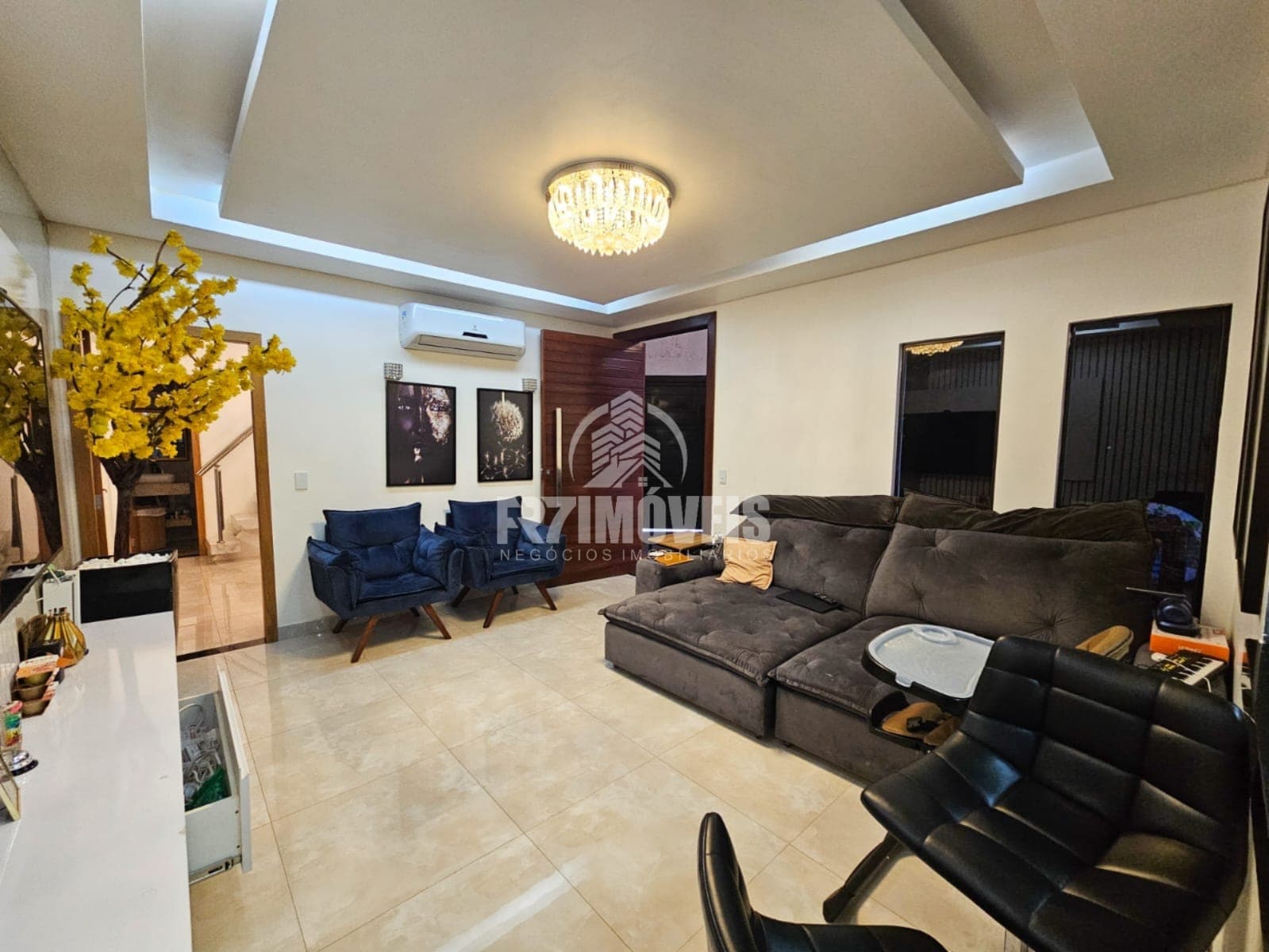 SOBRADO MOBILIADO NO SETOR RESIDENCIAL ANTÔNIO CARLOS PIRES