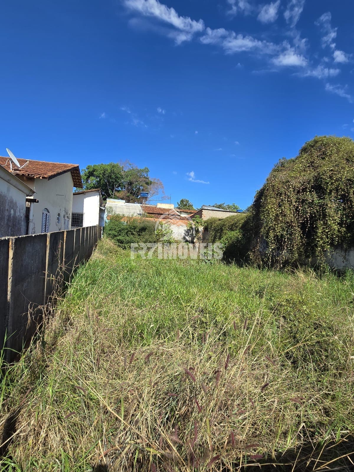 LOTE NO JARDIM BALNEARIO MEIA PONTE - GOIÂNIOA/GO