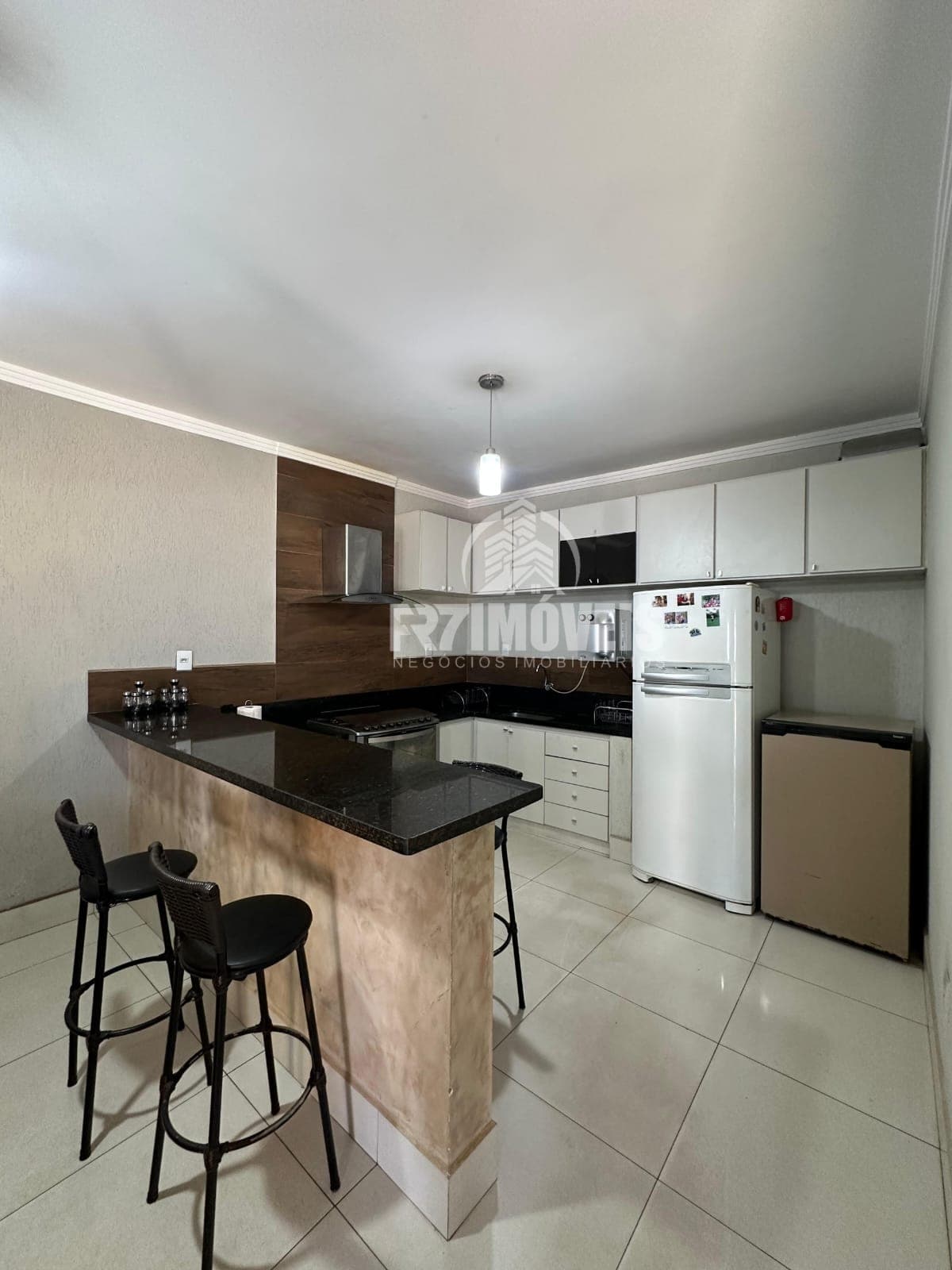 CASA SOZINHA NO LOTE NO SETOR GENTIL MEIRELES - GOIÂNIA/GO