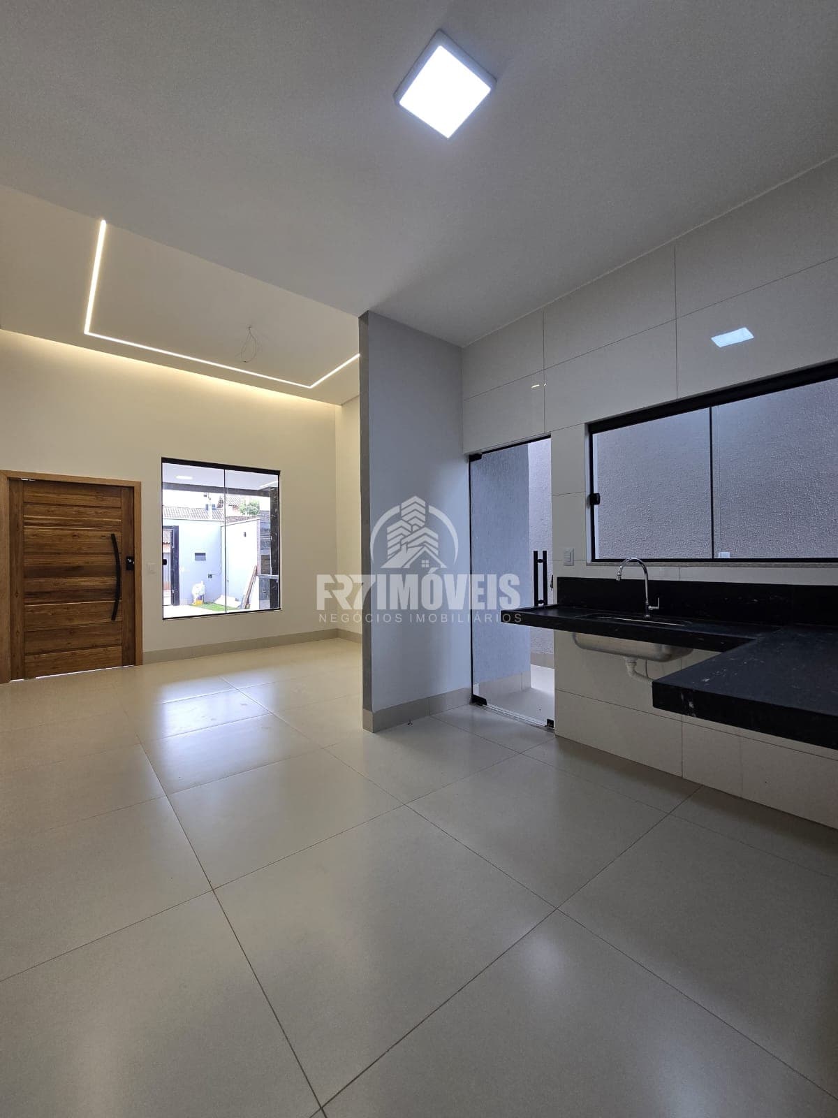 CASA COM ÁREA GOURMET NO BARRAVENTO - GOIÂNIA/GO