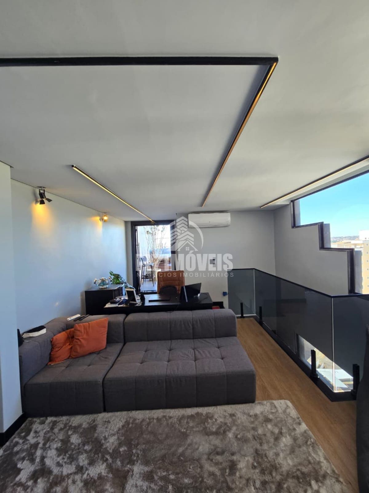 COBERTURA/DUPLEX NO CONDOMÍNIO CHERVERNY NO SETOR GOIÂNIA 2 - GOIÂNIA/GO