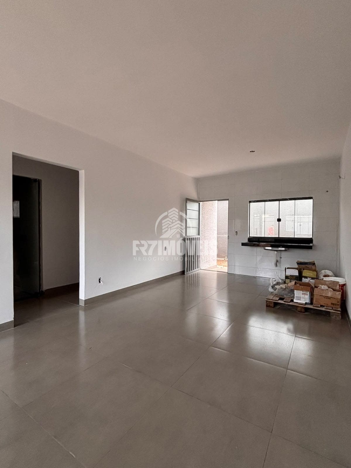 CASA NO HUGO DE MORAES - GOIÂNIA/GO