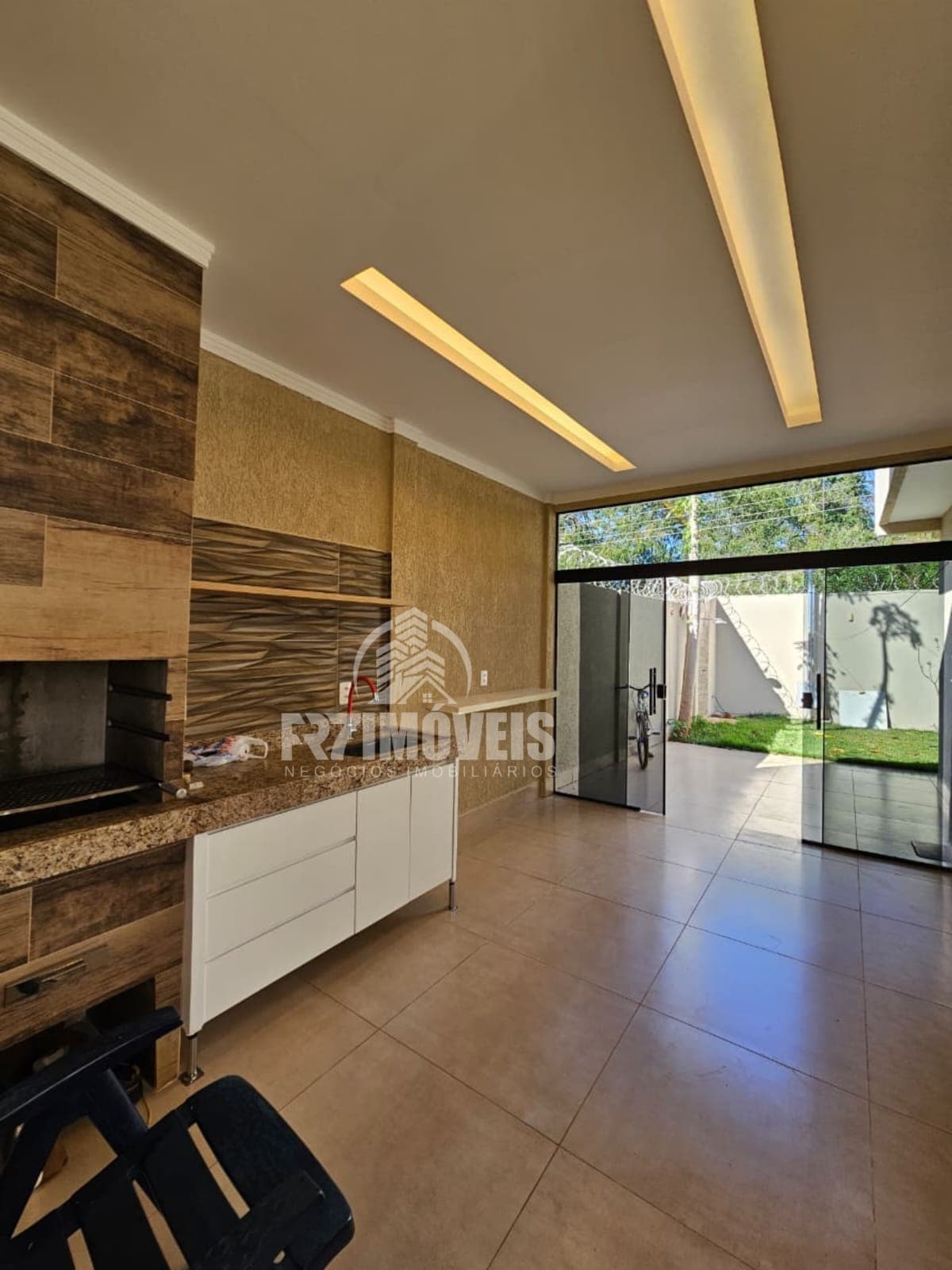 CASA NO RESIDENCIAL GUAREMA - GOIÂNIA/GO