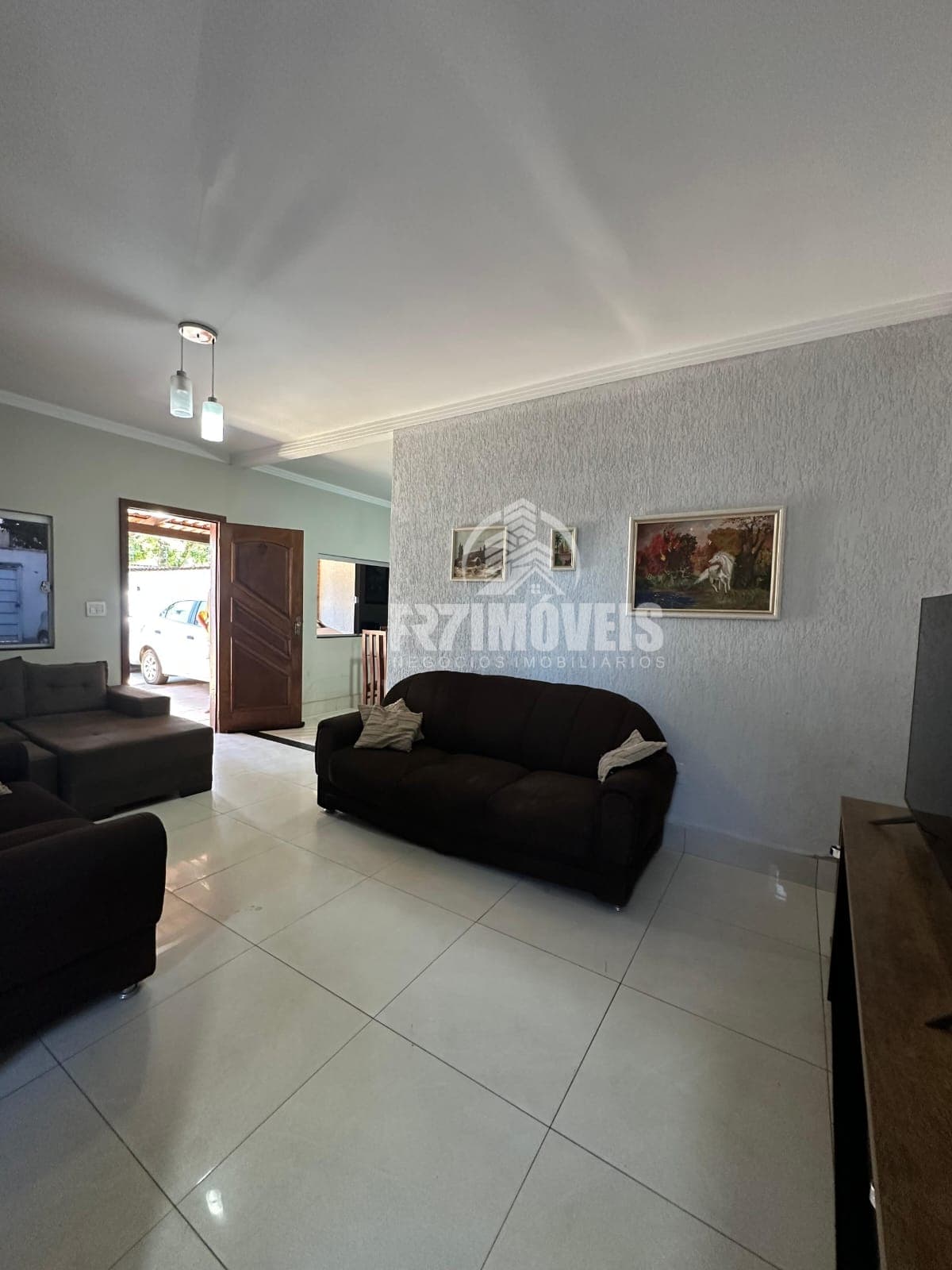 CASA SOZINHA NO LOTE NO SETOR GENTIL MEIRELES - GOIÂNIA/GO