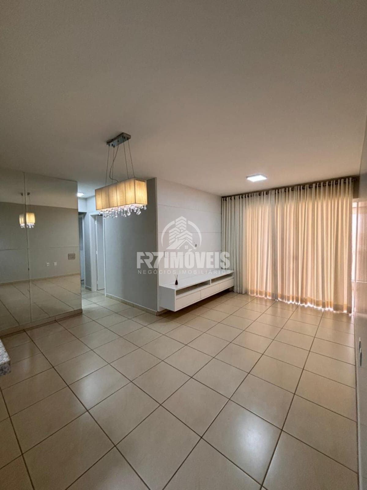 APARTAMENTO DE 3 QUARTOS SENDO 1 SUÍTE NO VARANDAS DE COPACABANA – GOIÂNIA/GO