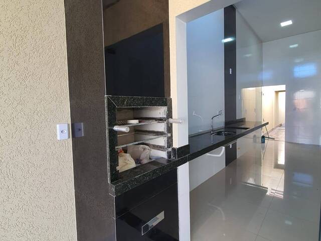 #392 - Casa para Venda em Goiânia - GO