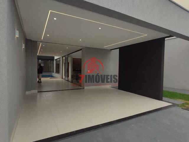 #1097 - Casa para Venda em Goiânia - GO