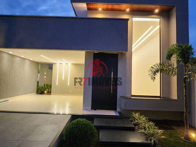 #1251 - Casa para Venda em Goiânia - GO