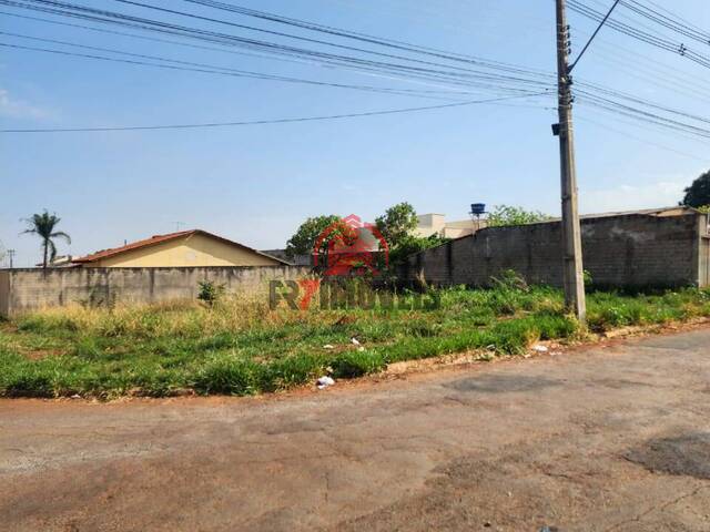 #1597 - Terreno para Venda em Goiânia - GO - 2