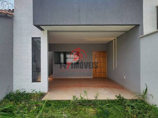 #1690 - Casa para Venda em Goiânia - GO