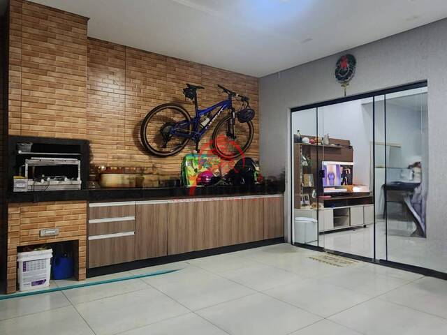 #1691 - Casa para Venda em Goiânia - GO