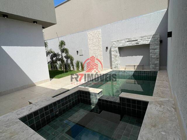 #1698 - Casa para Venda em Goiânia - GO