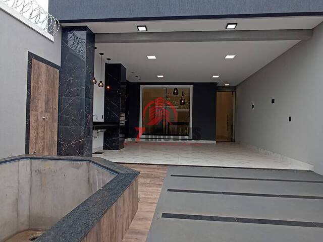 #1730 - Casa para Venda em Goiânia - GO