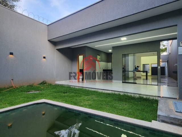 #1746 - Casa para Venda em Goiânia - GO