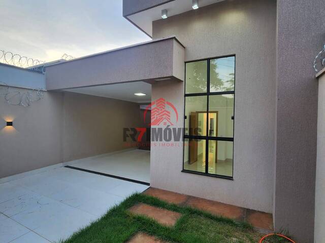#1750 - Casa para Venda em Goiânia - GO