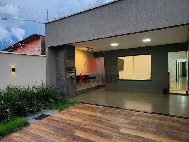 #1767 - Casa para Venda em Goiânia - GO