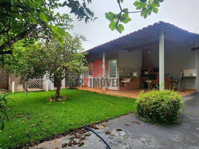 #1883 - Casa para Venda em Goiânia - GO