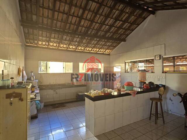 #2045 - Casa para Venda em Goiânia - GO