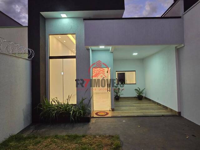#2203 - Casa para Venda em Goiânia - GO