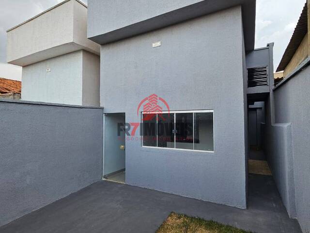 #2322 - Casa para Venda em Goiânia - GO