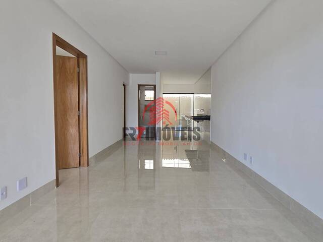 #2331 - Casa para Venda em Goiânia - GO