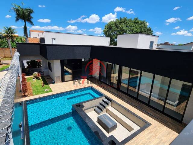 #1898 - Casa para Venda em Goiânia - GO