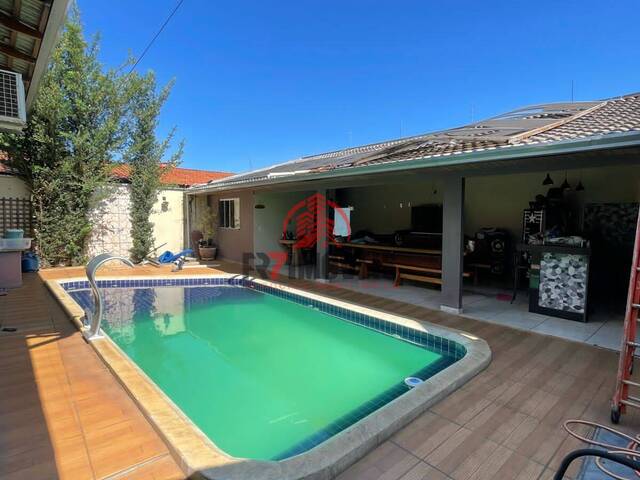 #2422 - Casa para Venda em Goiânia - GO