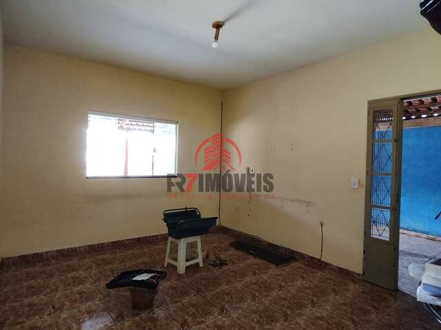 #2432 - Casa para Venda em Goiânia - GO