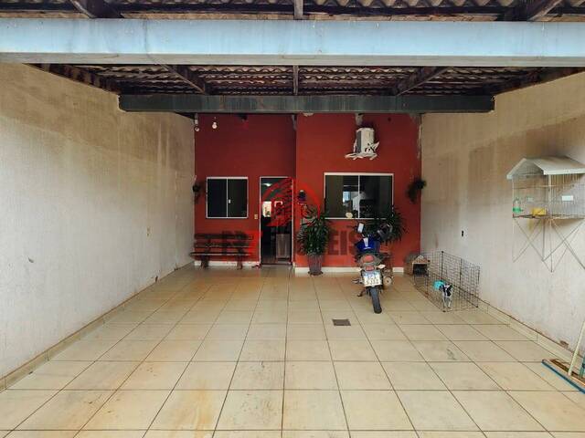 #2438 - Casa para Venda em Goiânia - GO