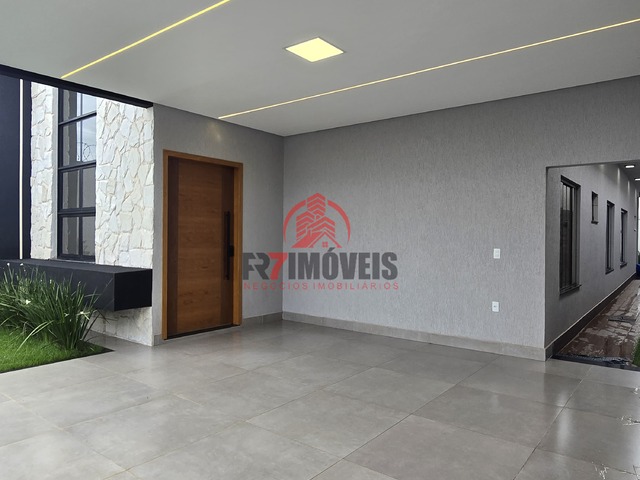 #2446 - Casa para Venda em Goiânia - GO