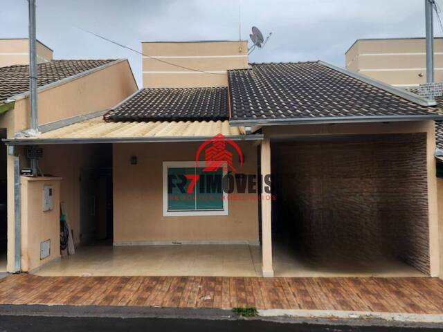 #2482 - Casa para Venda em Goiânia - GO
