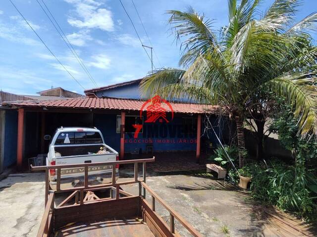 #2432 - Casa para Venda em Goiânia - GO