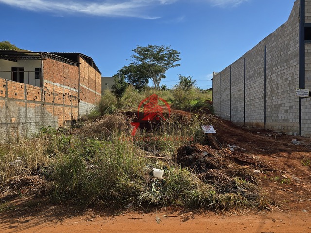 #2672 - Terreno para Venda em Goiânia - GO - 1
