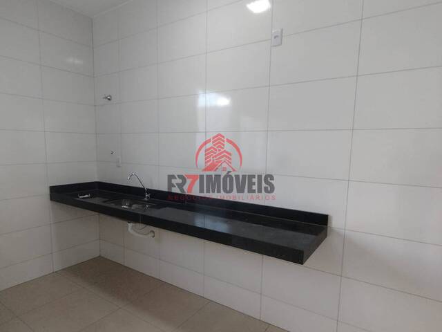 #2690 - Casa para Venda em Goiânia - GO - 3