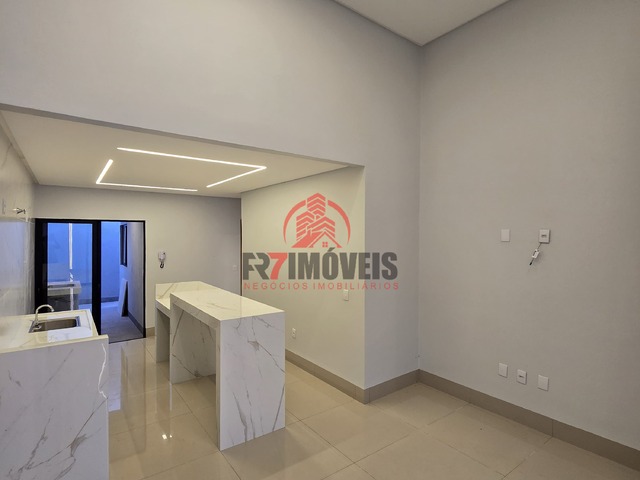 #2693 - Casa para Venda em Goiânia - GO - 2