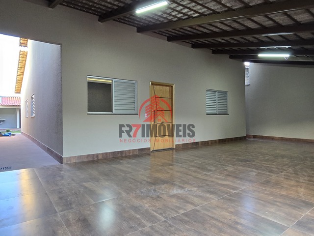 #2726 - Casa para Venda em Goiânia - GO - 2
