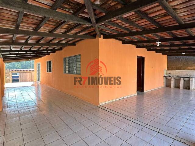 #2736 - Casa para Venda em Goiânia - GO - 1