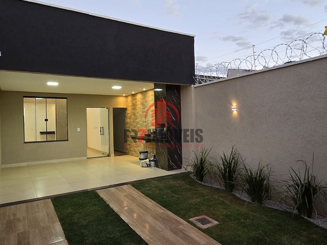 #2757 - Casa para Venda em Goiânia - GO - 1
