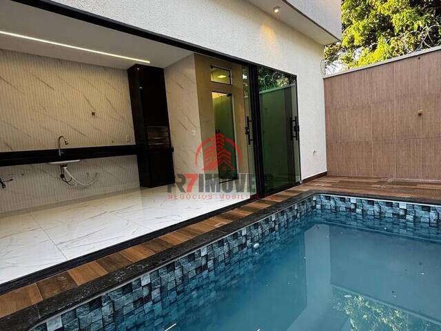 #2763 - Casa para Venda em Goiânia - GO - 2