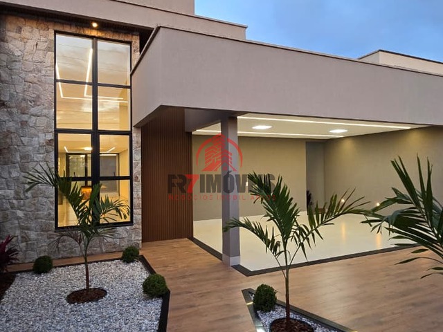 #2772 - Casa para Venda em Goiânia - GO - 1