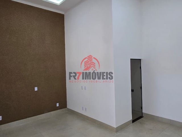 #2785 - Casa para Venda em Goiânia - GO - 3