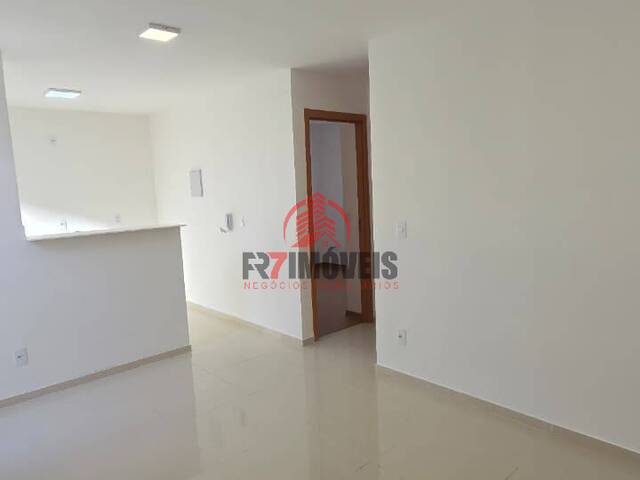 #2838 - Apartamento para Venda em Goiânia - GO - 2
