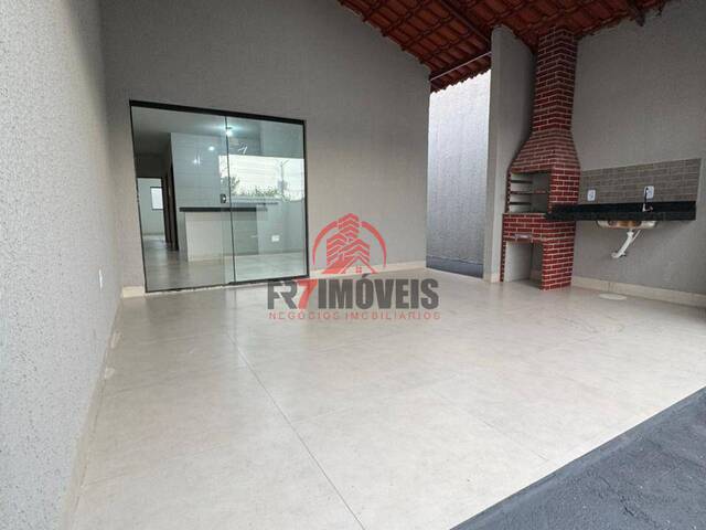 #2871 - Casa para Venda em Goianira - GO - 3