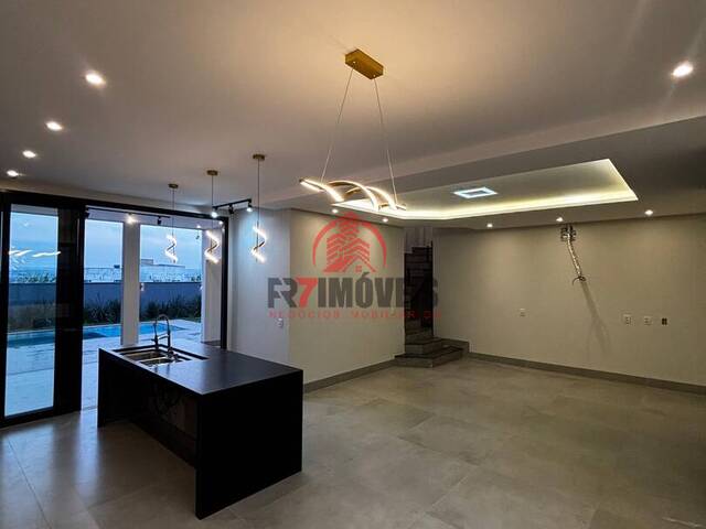 #2873 - Sobrado para Venda em Goiânia - GO - 3