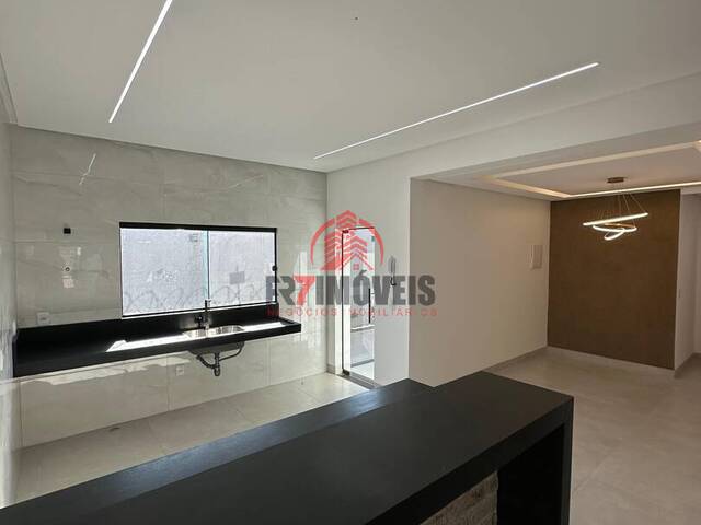 #2883 - Casa para Venda em Goiânia - GO - 3