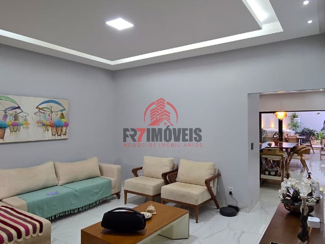 #2888 - Casa para Venda em Goiânia - GO - 3