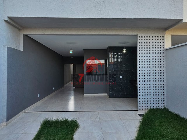 #2893 - Casa para Venda em Goiânia - GO - 3