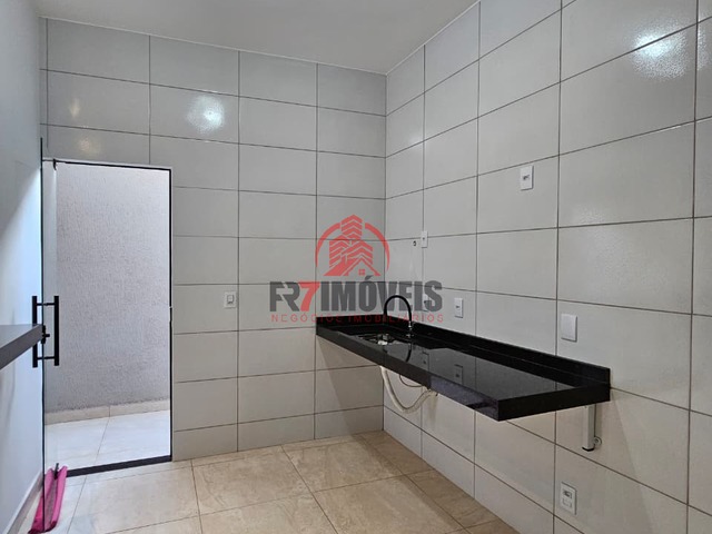 #2894 - Casa para Venda em Goiânia - GO - 3