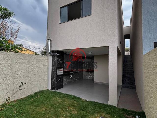 #2903 - Casa para Venda em Goiânia - GO - 2